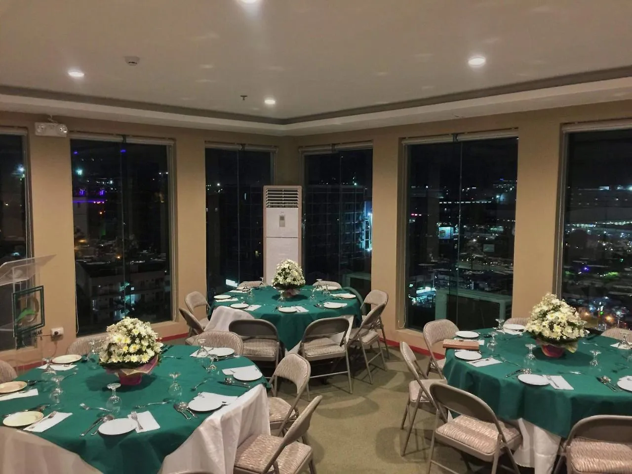 ****  אנגלס Dalian Peak Hotel הפיליפינים